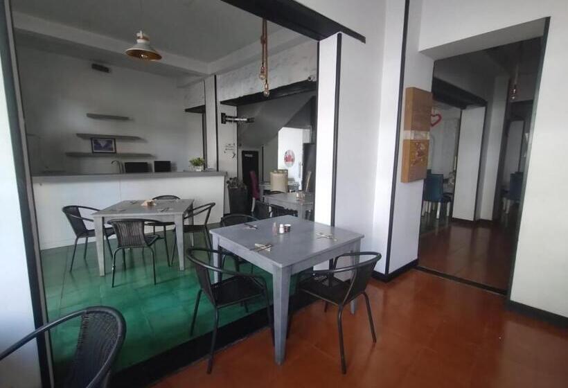 בית מלון כפרי Puerta De San Antonio