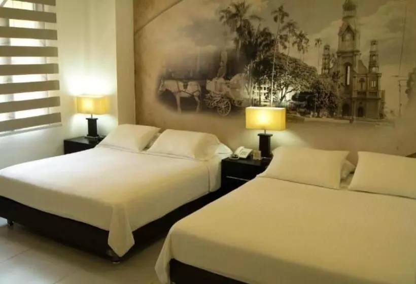 Hotel Puerta De San Antonio