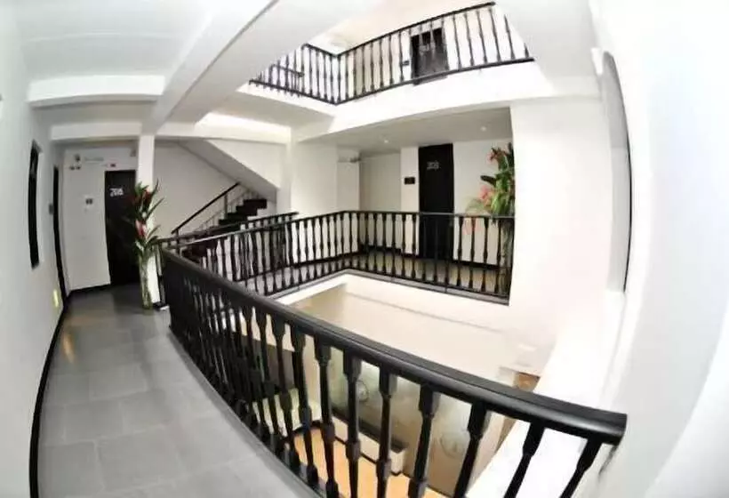 Hotel Puerta De San Antonio