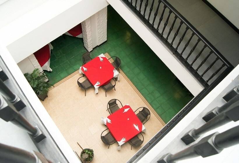 בית מלון כפרי Puerta De San Antonio