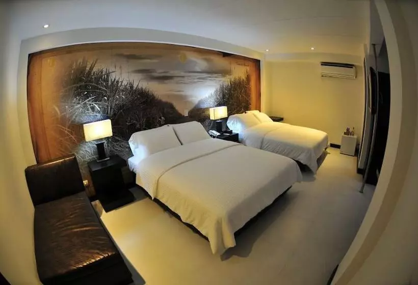 Hotel Puerta De San Antonio