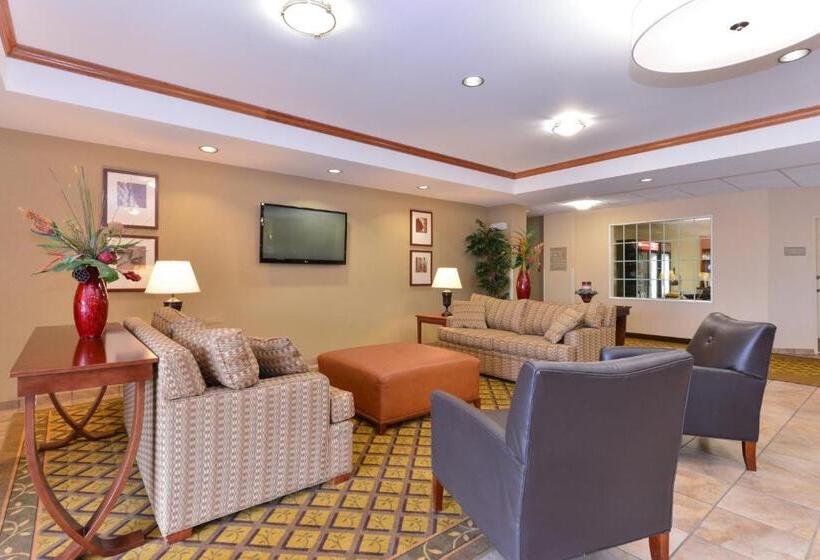 ホテル Candlewood Suites Elmira Horseheads, An Ihg