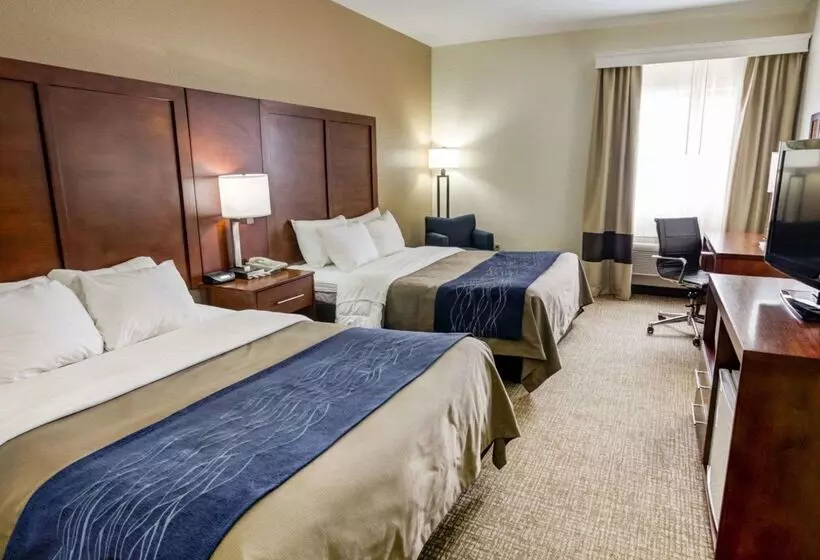 Отель Comfort Inn Kearney  Liberty