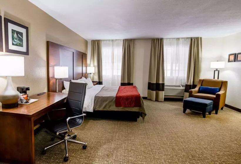 Отель Comfort Inn Kearney  Liberty