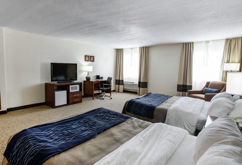 ホテル Comfort Inn Kearney  Liberty