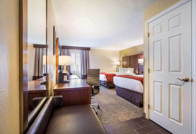 ホテル Comfort Inn & Suites Fairborn Near Wright Patterson Afb