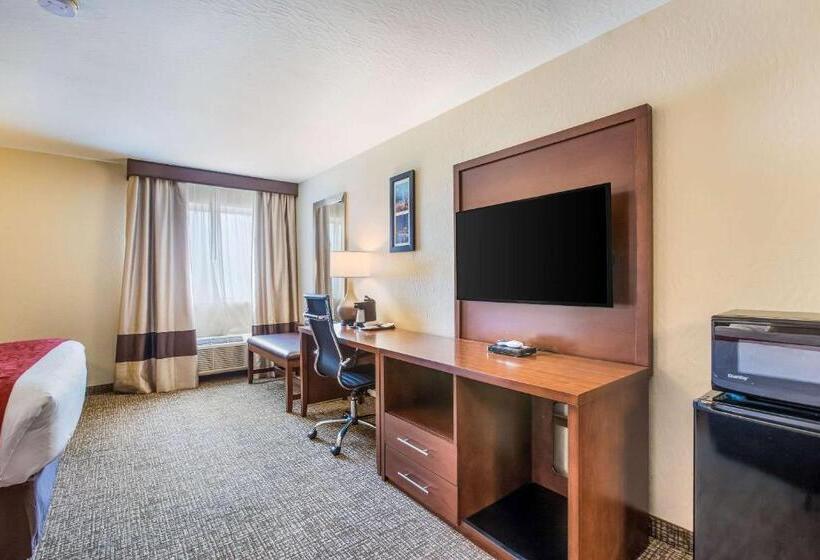 ホテル Comfort Inn & Suites Fairborn Near Wright Patterson Afb