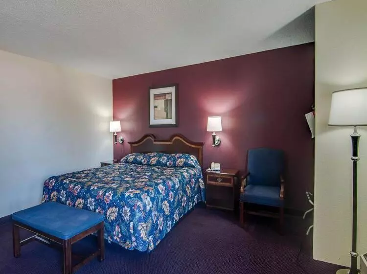 ホテル Econo Lodge Glade Springs I 81