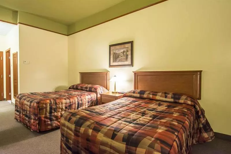 ホテル Econo Lodge Inn & Suites