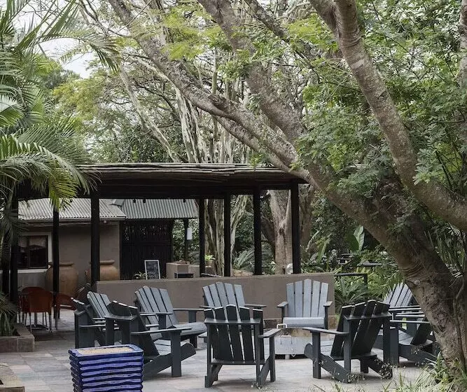 ホテル Emdoneni Lodge