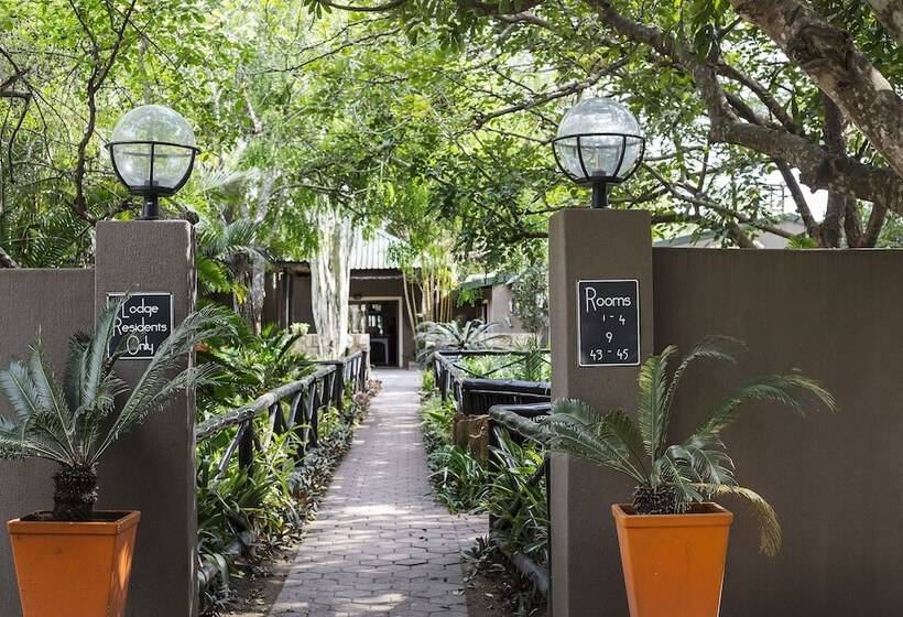 ホテル Emdoneni Lodge