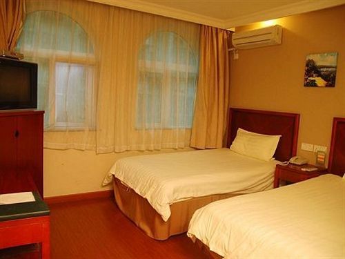 בית מלון כפרי GreenTree Inn Changsha Yuanjialing