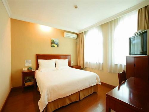 בית מלון כפרי GreenTree Inn Changsha Yuanjialing