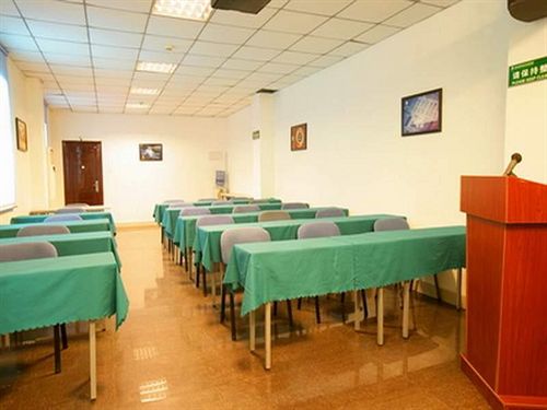 בית מלון כפרי GreenTree Inn Changsha Yuanjialing