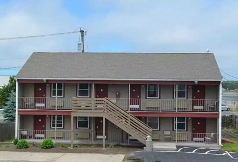 酒店 Hyannis Host Inn