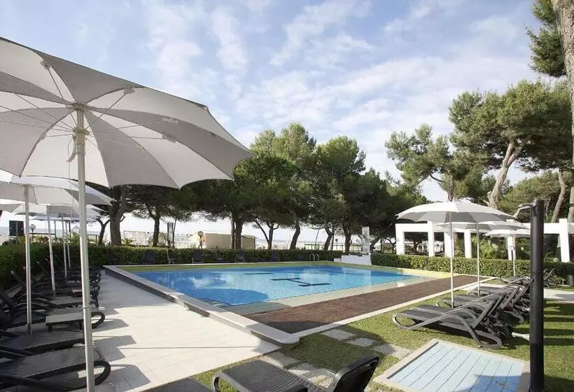 هتل International Beach