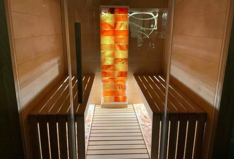 هتل International Beach