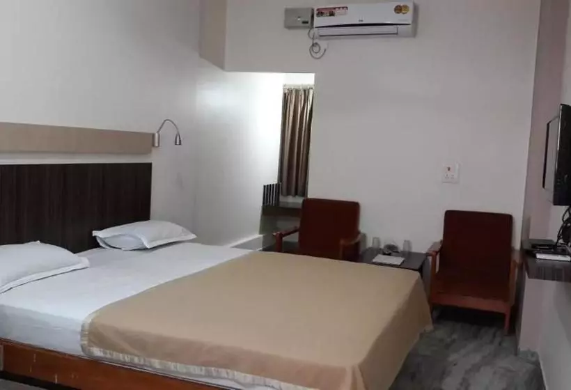 酒店 Madhuvan International By Amoghraj