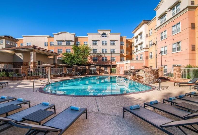 酒店 Residence Inn Phoenix Glendale Sports & Entertainment District