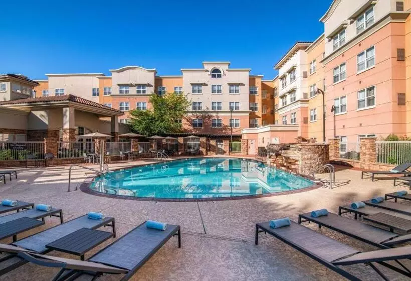 호텔 Residence Inn Phoenix Glendale Sports & Entertainment District