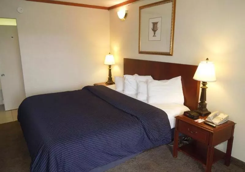 בית מלון כפרי Super 8 By Wyndham Perrysburg Toledo