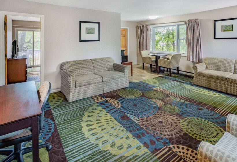 בית מלון כפרי Travelodge By Wyndham Great Barrington Berkshires