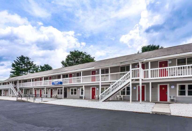 בית מלון כפרי Travelodge By Wyndham Great Barrington Berkshires