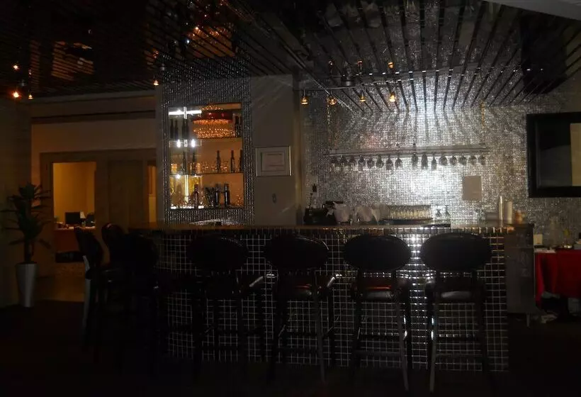 בית מלון כפרי Travelodge By Wyndham Troisrivieres