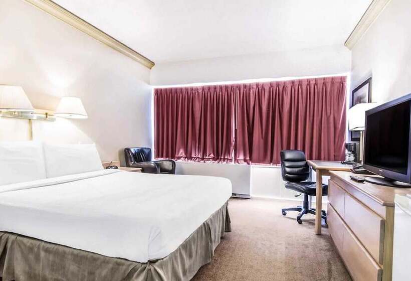 فندق Travelodge By Wyndham Troisrivieres