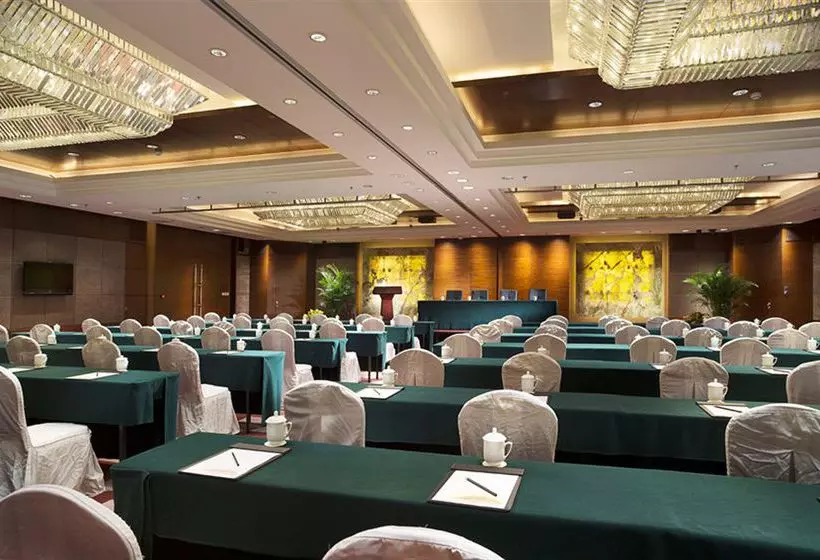 Отель Beijing Taishan