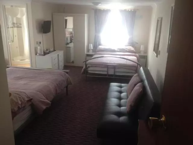 تختخواب و صبحانه Bronte House