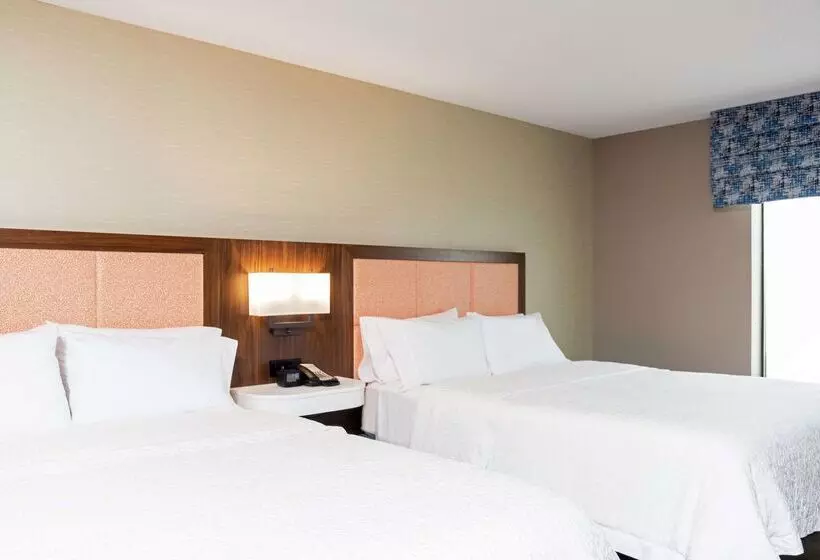 Hampton Inn & Suites Marshalltown