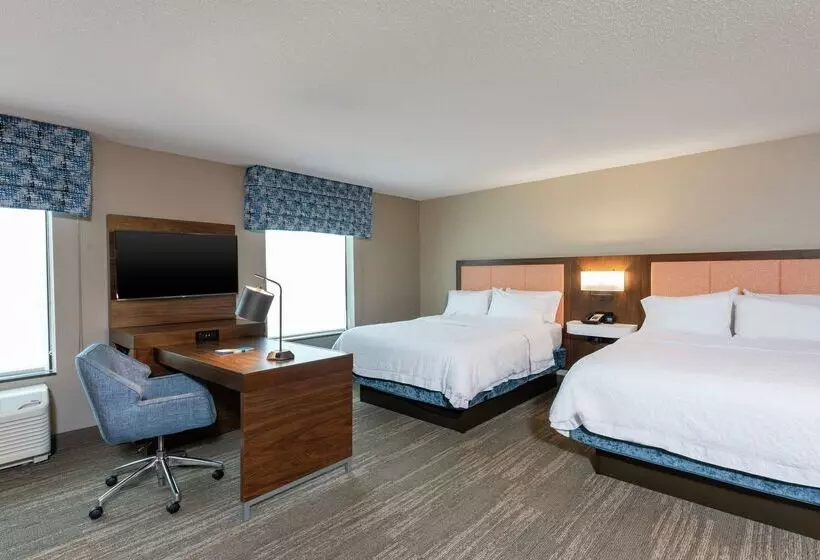 Hampton Inn & Suites Marshalltown
