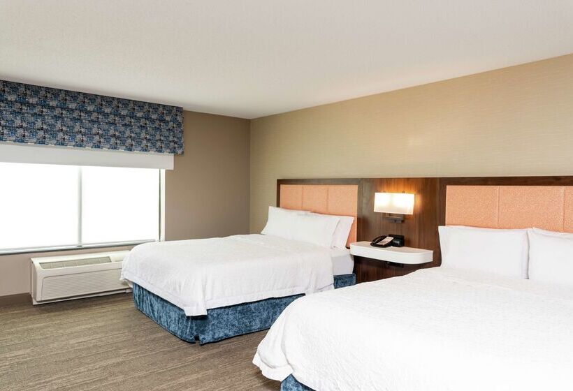 Hampton Inn & Suites Marshalltown