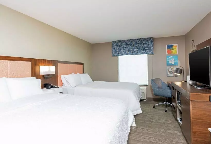 Hampton Inn & Suites Marshalltown