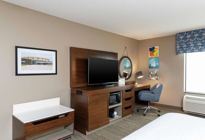 Hampton Inn & Suites Marshalltown