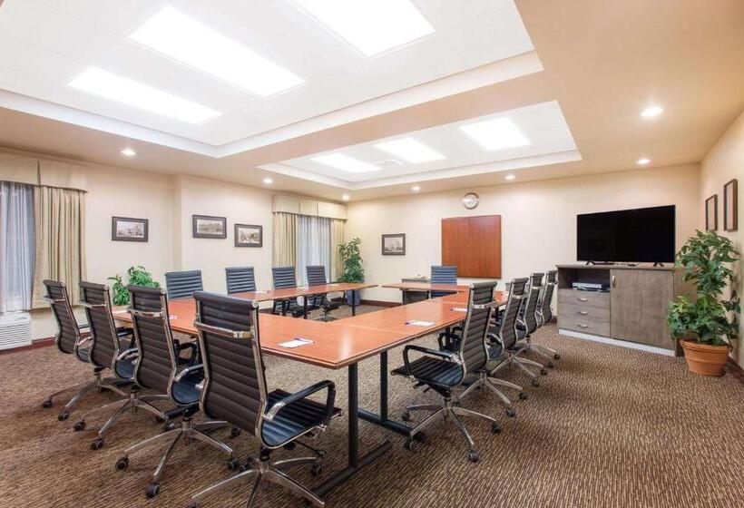 فندق Baymont By Wyndham Plymouth