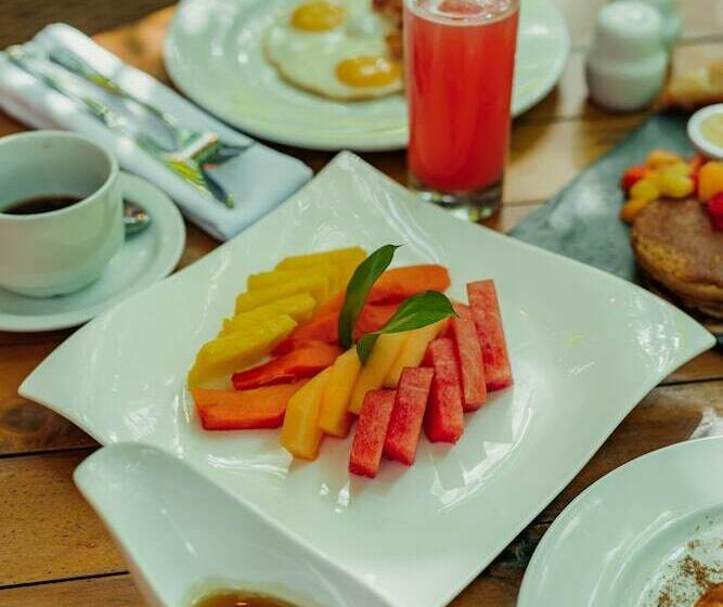 هتل Casa Bonita Tropical Lodge