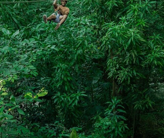 هتل Casa Bonita Tropical Lodge