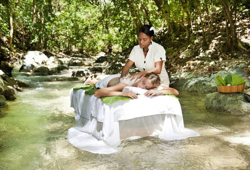 هتل Casa Bonita Tropical Lodge