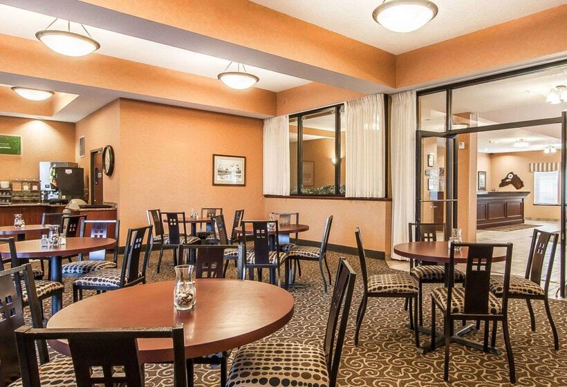 Отель Comfort Suites Redmond Airport