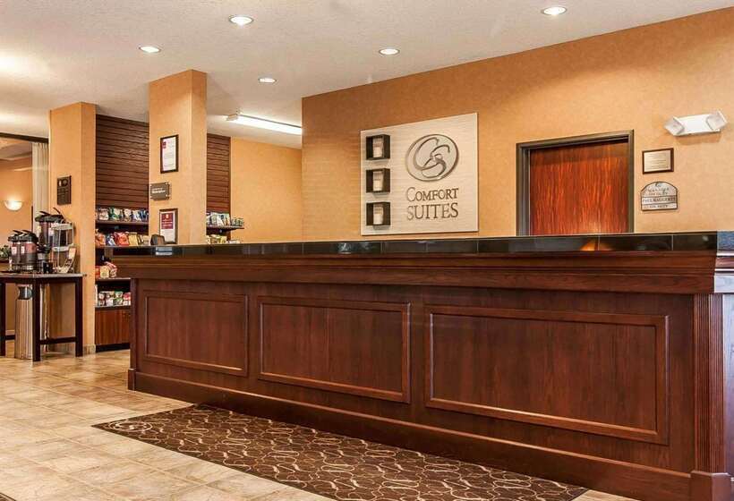 Отель Comfort Suites Redmond Airport