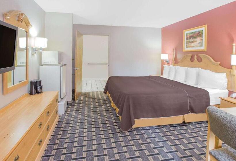 فندق Days Inn & Suites By Wyndham Pine Bluff