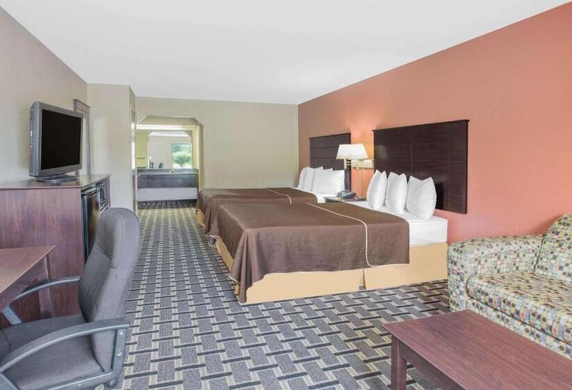 فندق Days Inn & Suites By Wyndham Pine Bluff