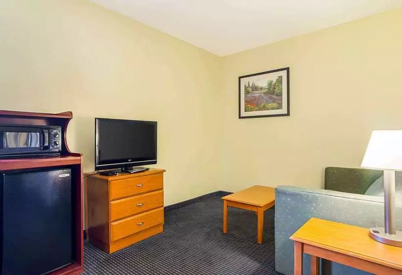 호텔 Econo Lodge Inn & Suites Pritchard Road North Little Rock