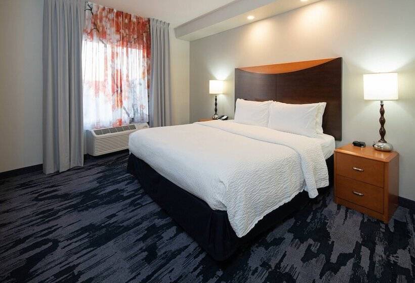 فندق Fairfield Inn & Suites Seattle Bremerton