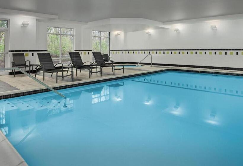 Отель Fairfield By Marriott Tacoma Puyallup