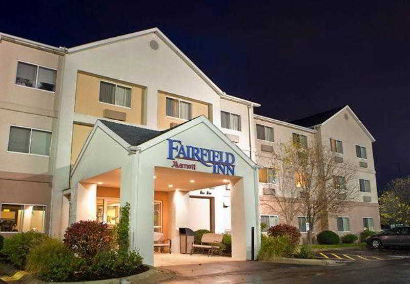 Отель Fairfield Inn & Suites Youngstown Boardman Poland