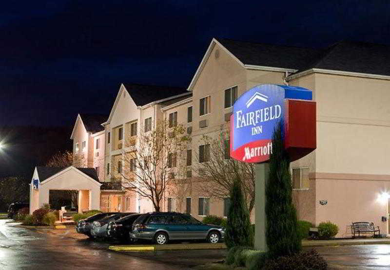 Отель Fairfield Inn & Suites Youngstown Boardman Poland