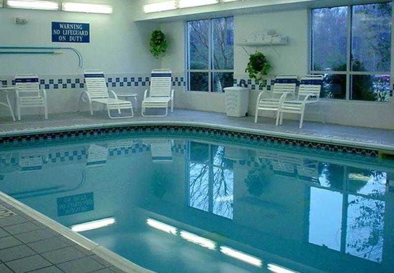 Отель Fairfield Inn & Suites Youngstown Boardman Poland